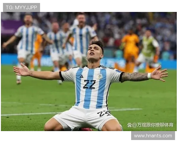 五大联赛球队最新动态与明星球员表现分析及未来发展趋势探讨