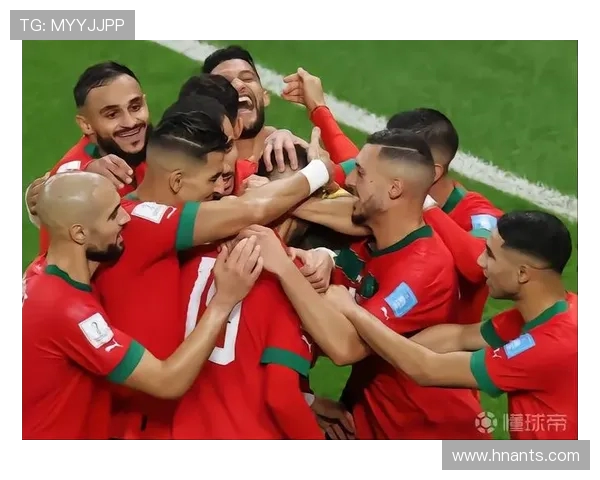 聚焦足球运动员成长历程与赛场荣耀传奇的多维度全景观察深度解析